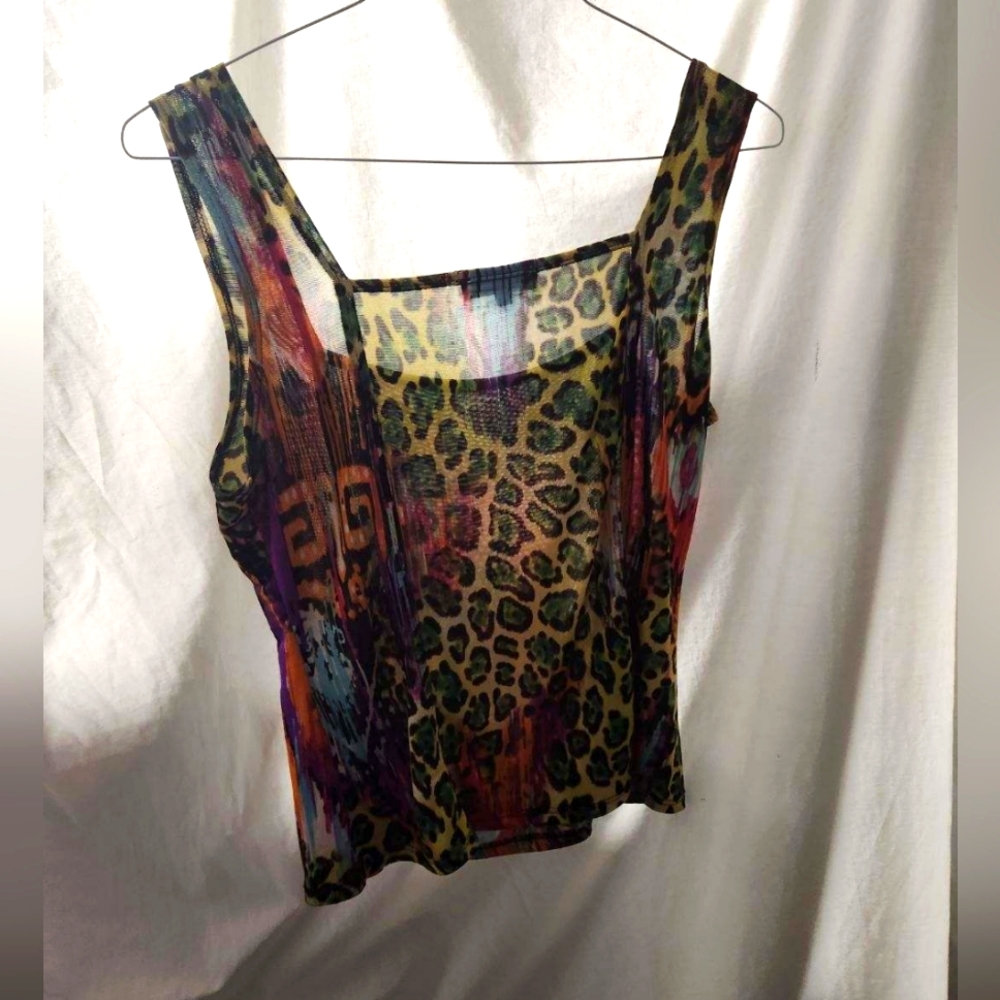 Woman 2 piece top and jacket